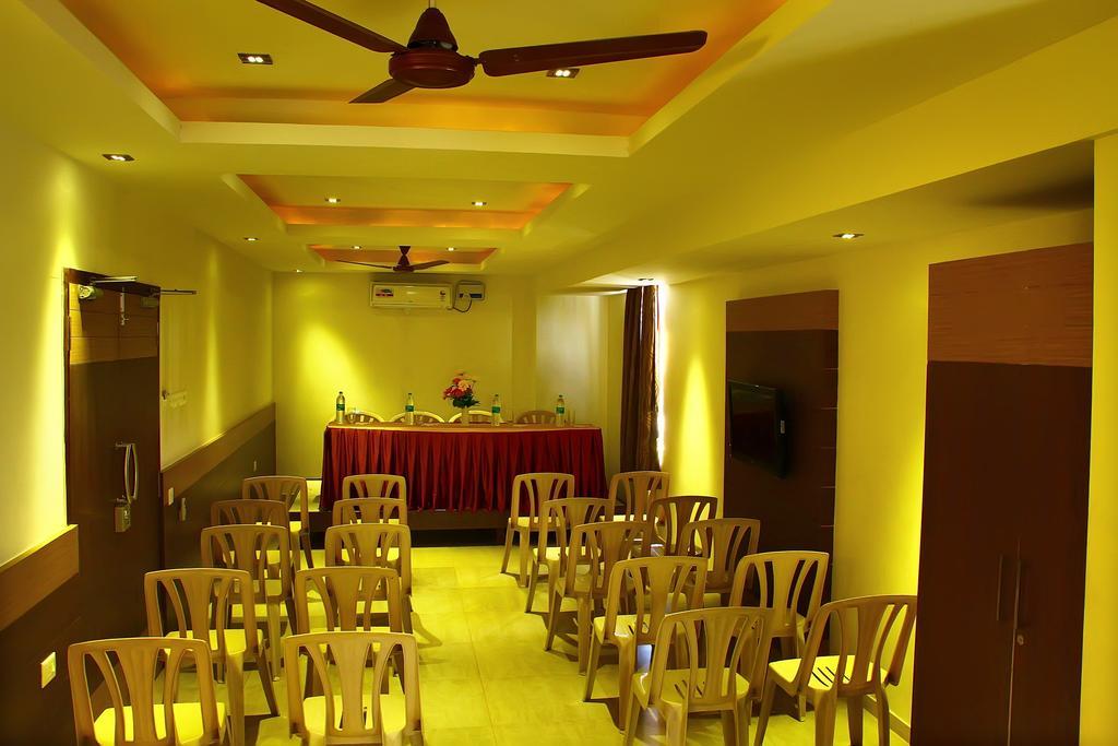 Hotel Vijai Paradise Coimbatore Dış mekan fotoğraf